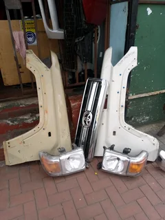 Fender Headlight Toyota Land Cruiser Bakkie Pick Up For Sale 0718191733 WhatsAp Kato Auto Part's