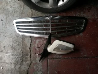 Mercedes Benz Grill W204 Preface C200 Side Mirror For Sale 0718191733 WhatsAp Kato Auto Spare