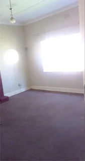 Big bedroom to rent in Highlands North