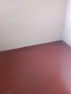 Outside bedroom to rent in Observatory