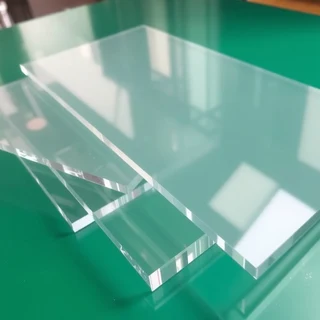 Polycarbonate sheets