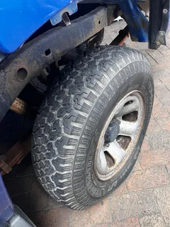 Toyota Hilux 2.7 4X4 Double Cab- Selling as is