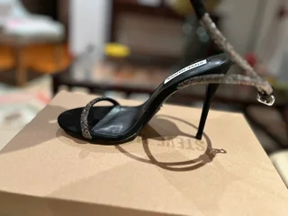 Brand New STEVE MADDEN HEELS