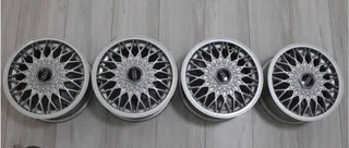 Audi Qautro BBS OEM rims 5 x 15inch R9000 neg!