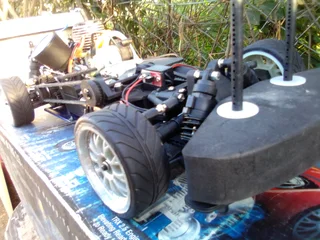 4 tec nitro Traxxas