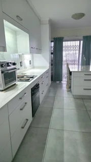 Townhouse - Ad posted by Sandra Coertze