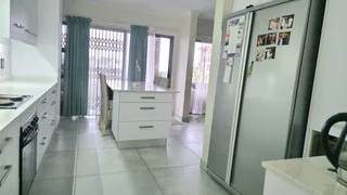 Townhouse - Ad posted by Sandra Coertze