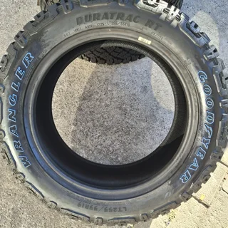 Lt255/55/19 "goodyear Duratrac"