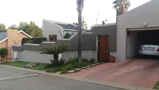 Urgent: Pet Friendly 3 Bed 2 Bath Cluster Available In Buccluech