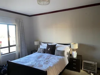 URGENT: Stunning Fairly Spacious 2 Bed 2 Bath Available Immediately.