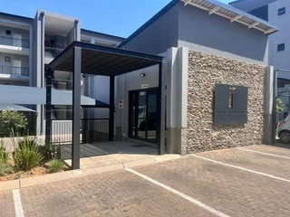 Urgent: Stunning Neat 2 Bed 1 Bath Available In Grand Central