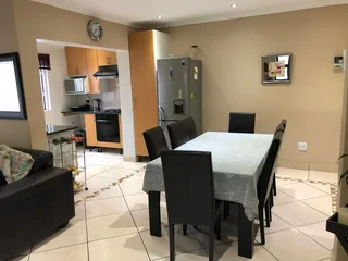 Pet Friendly Freestanding 3 Bed 2 Bath House In A No Load Shedding Zone In Edenvale