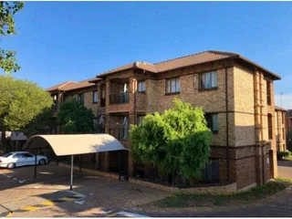 Urgent: Fairly Spacious 2 Bed 1 Bath Available In Cottonwood Complex