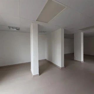 Very nice and neat, spacious office space to rent