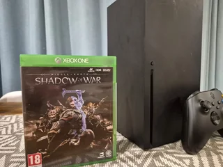 Xbox Series X 1TB SSD Disc Console, 1 Controller (Series X/S)(2 Games) (Pre-owned)(3 Month Warranty)