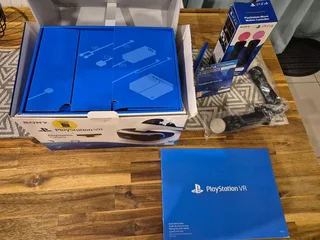 PS4 VR Version 2 (Upgraded) headset combo including cables with V2 camera and 2x move controllers