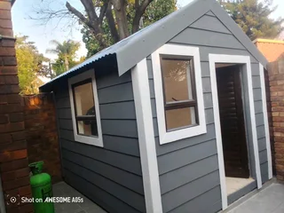 WENDY AND NUTEC HOUSES