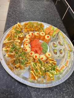 Sushi chef available 0715931915