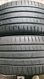 255 40 21 tyres r1600 each