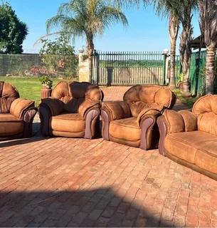 Coaches - Ad posted by Annatjie De Souza