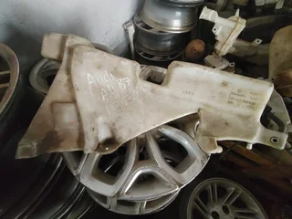 Audi A4 B7 Water bottle