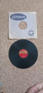 Old vinyl 78 rpm records