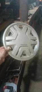 Mazda older, wheel cap