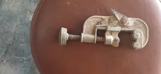 Very old pipe cutter
