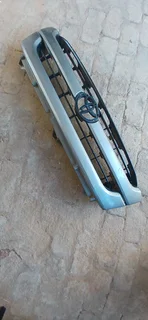 Hi Lux older model, grille