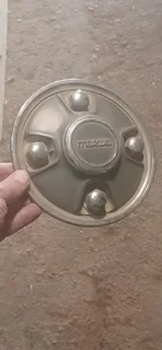 Mazda, centre cap