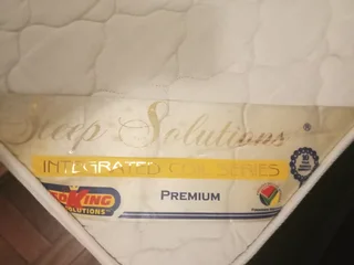 Single base and mattress