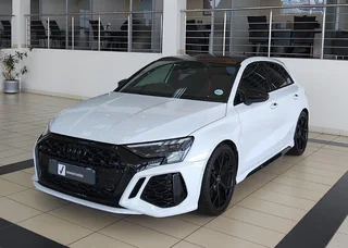 Audi RS3 Sportback Quattro Stronic -2024