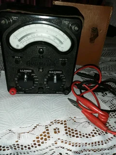 Avo Meter Model 8 Mark iv