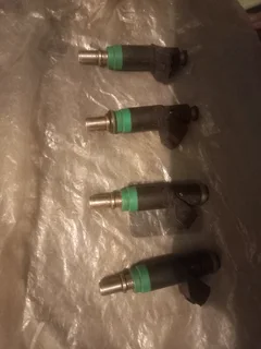 Ford Fiesta 1.4i injectors