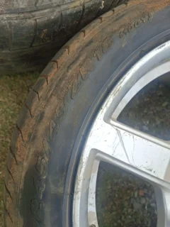 Mercedes 18 inch AMG Reps Mag Wheels