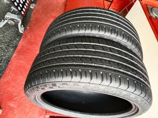 2x 225/45/19 run flat Rader Tyres very good second hands