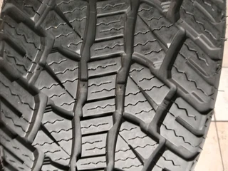 1x 265/50/20 very good second hand tyre 90% thread