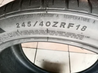 1x 245/40/18 run flat very good second hand tyre
