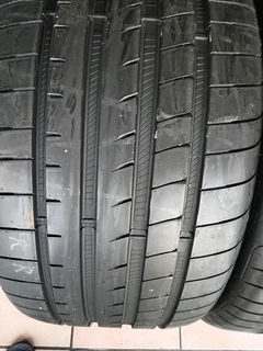 2x 295/35/21 Goodyear Eagle F1 fairly used Tyres