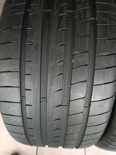 2x 295/35/21 Goodyear Eagle F1 fairly used Tyres