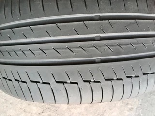 2x 245/45/19 normal continentals premiumcontact6