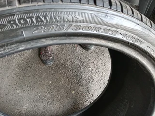 4x 295/30/22 Nexen Tyres 95% tread