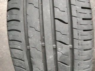 1x 235/60/18 very good second hand tyre 85% tread