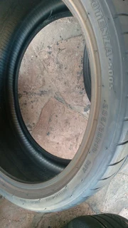 Bridgestone Tyres 235/35/19 fairly used Tyres excellent condition
