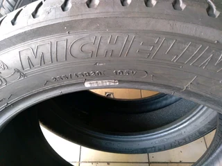 2x 255/45/20 normal Michelins Tyres 85%tread excellent condition