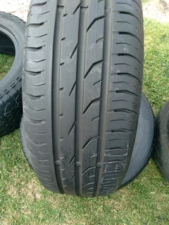 2x 185/60/15 continentals Tyres 80%tread excellent condition