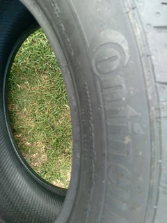 2x 185/60/15 continentals Tyres 80%tread excellent condition