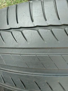 1x 245/45/17 normal Michelin tyre 85%tread excellent condition