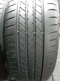 2x 205/50/17 normal Goodyear Tyres 89%thread excellent conditions