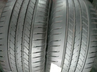 2x 205/50/17 normal Goodyear Tyres 89%thread excellent conditions